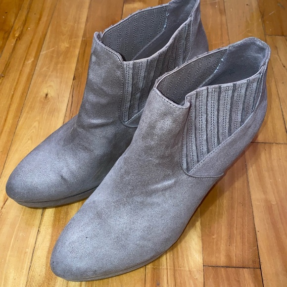 Heeled Ankle Booties - Picture 4 of 4